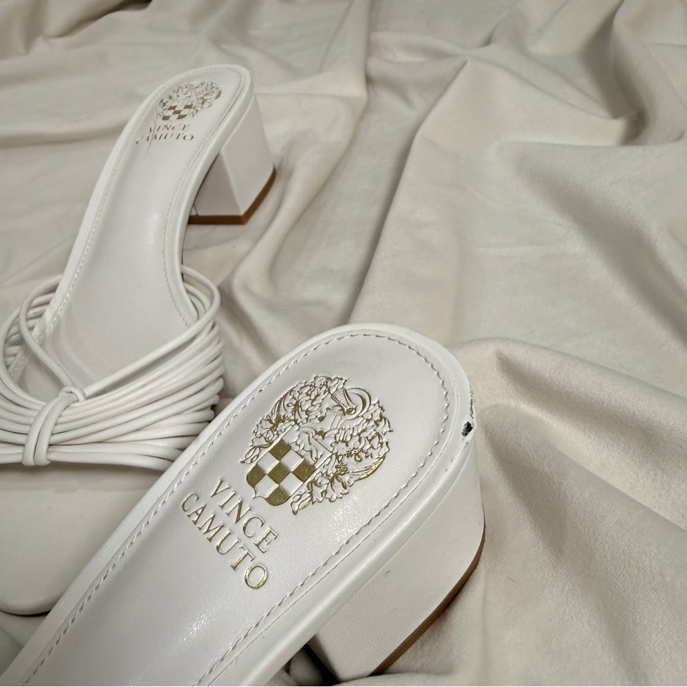 Vince Camuto Lendry White Knotted Slide Sandals Block Heel Size 8 - Picture 4 of 5